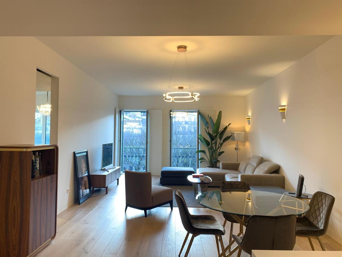 New!! Luxury Avenida Da Liberdade Flat- With Rooftop And Pool * Lissabon